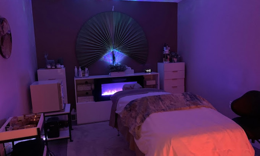 Image 3: 30, 60 or 75 Minute Custom Massage with Add-on