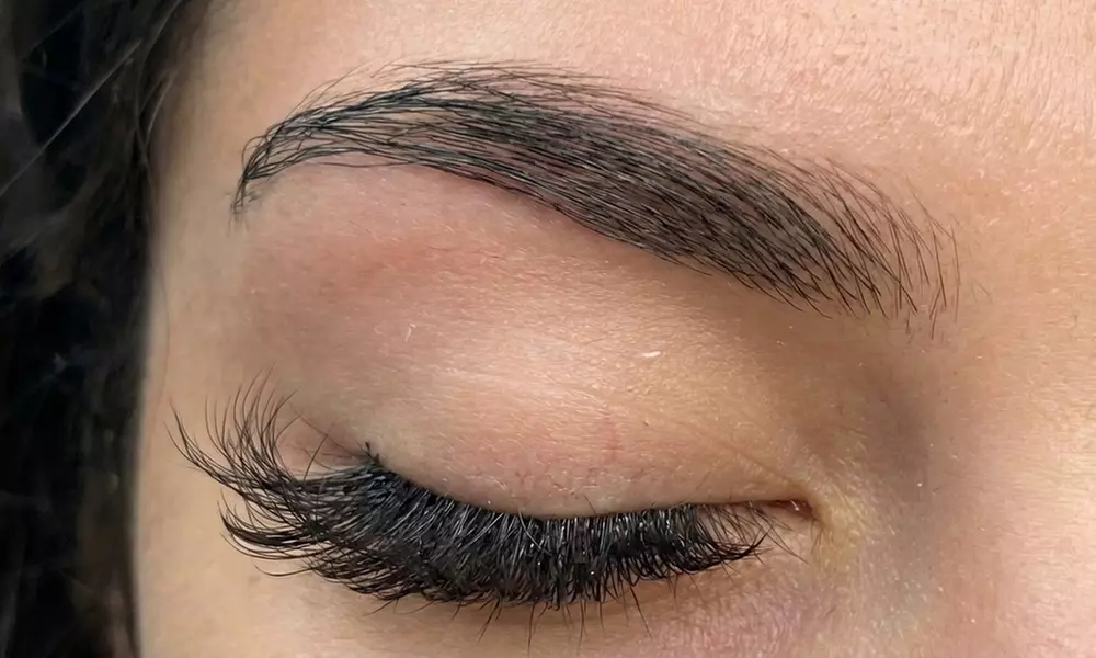 Enhance Your Look: Eyebrow with Optional Upper Lip Threading Session