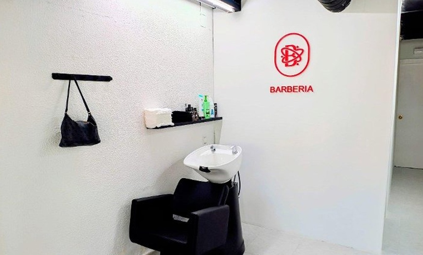 Image 8: Sesión de peluquería con opción a tinte de raíz o baño de color para 1