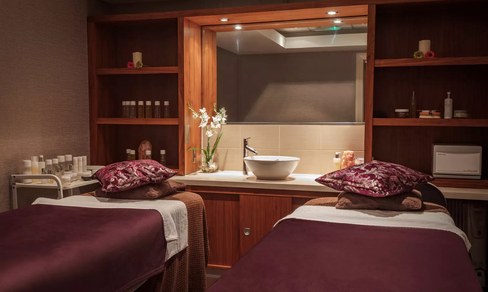 Choice of Spa Day with Treatments, Lunch & Prosecco