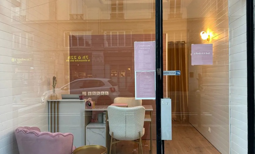 Image 2: Beauté et détente : sublimez vos mains et vos pieds à Grenoble