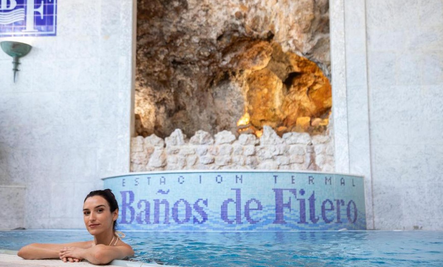 Image 3: Escapada Relajante al Balneario de Fitero con Masaje y Spa para Dos 