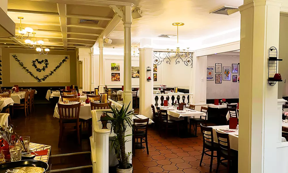 Frühstück nach Wahl und je 1 Prosecco für 2 oder 4 Personen