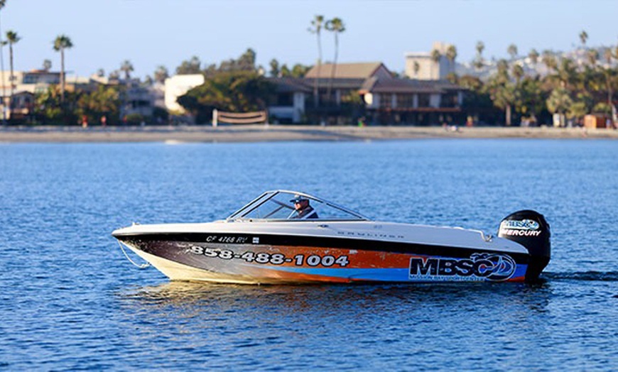 Image 2: A Thrilling 1- or 2-Hour Skiboat Adventure Awaits