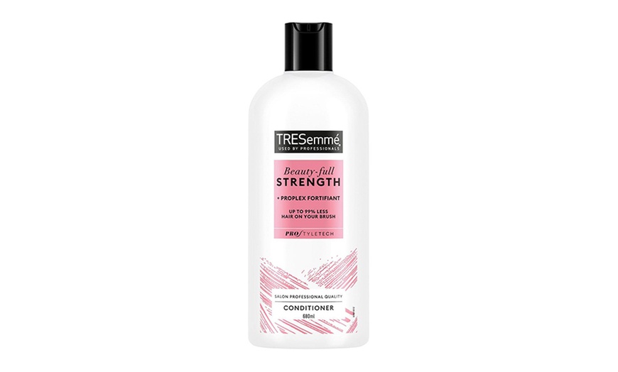 Image 18: Tresemme Shampoo and Conditioner Bundle 680ml Each