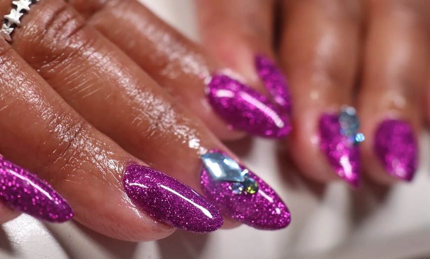 Image 5: Full Acrylic Nail Sets & Hydrating Jelly or Spa Pedicure With Gel