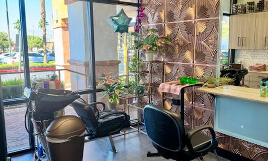 Image 4: Partial Extension Installation with Hair Trim and Styling