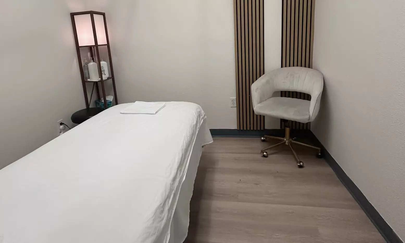 Indulge in a 45, 60, or 90-Minute Scalp and Head Spa at Elite Spa (Up to 29% Off) - Second Medium