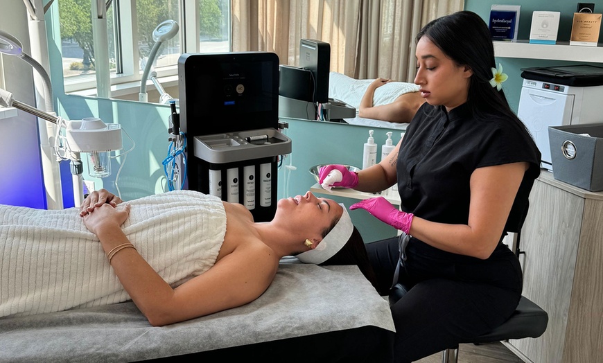 Image 1: Radiant Skin with One, Three, Five Platinum HydraFacials 