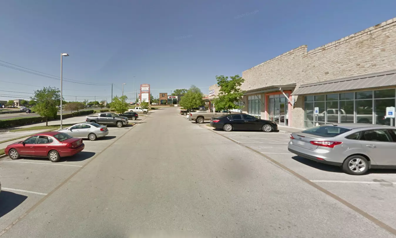 60 Min Swedish or Deep Tissue Massage w/ Essential or Aromatherapy Oil