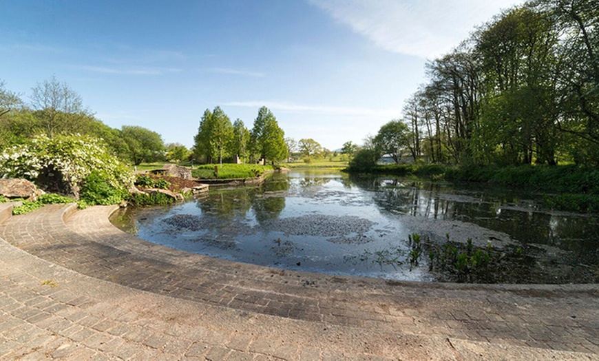 Image 10: Botanic Garden Entry