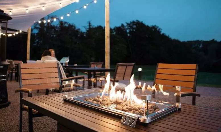 Toast the Day—Tea with Pimms or Prosecco for 1–4