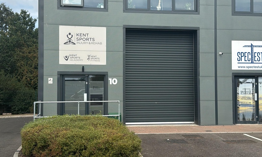 Image 6: Swedish, Pregnancy, Aromatherapy or Lymphatic Massage