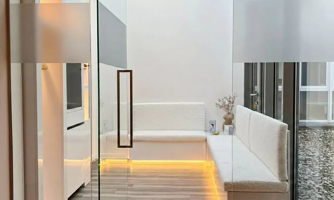 1-3x klassische Gesichtsbehandlung oder Microneedling für 1 Person