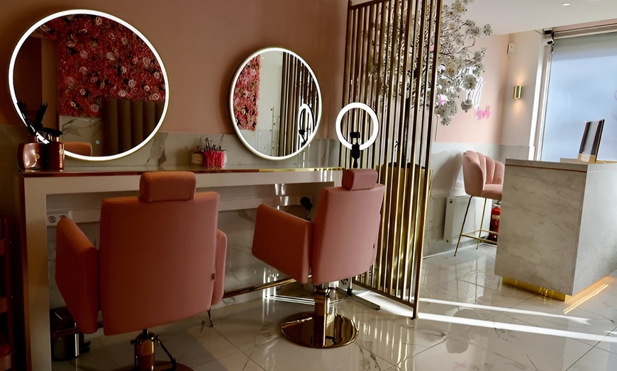 Image 5: Gezichtsbehandeling met optioneel massage in Amsterdam en Rotterdam