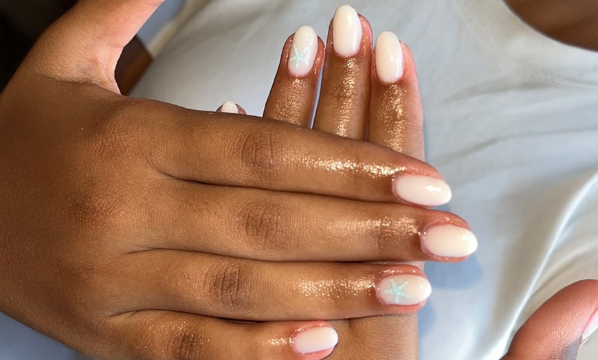 Image 2: Instant beauté des ongles avec Celt Concept