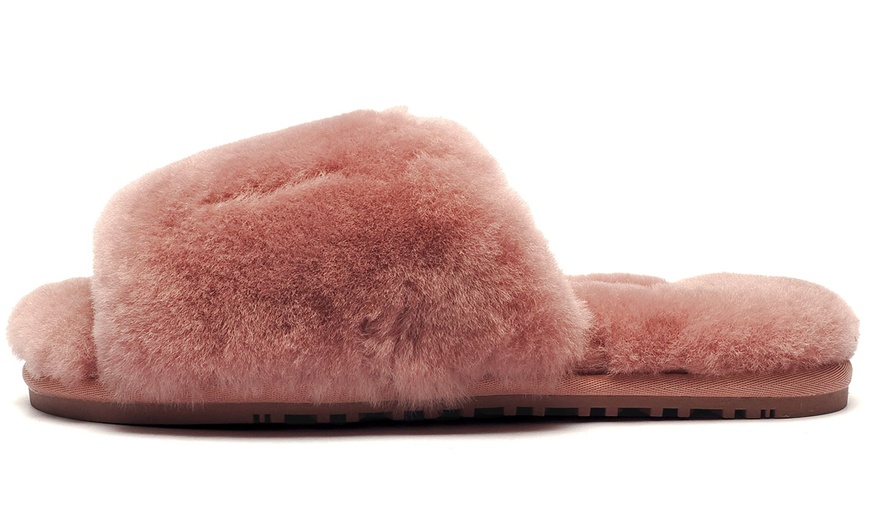 Image 4: Cotswold Westfield Women's Sheepskin Mule Slippers