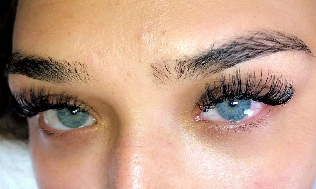 Full Set of Classic, Hybrid, or Volume Lash Extension for One