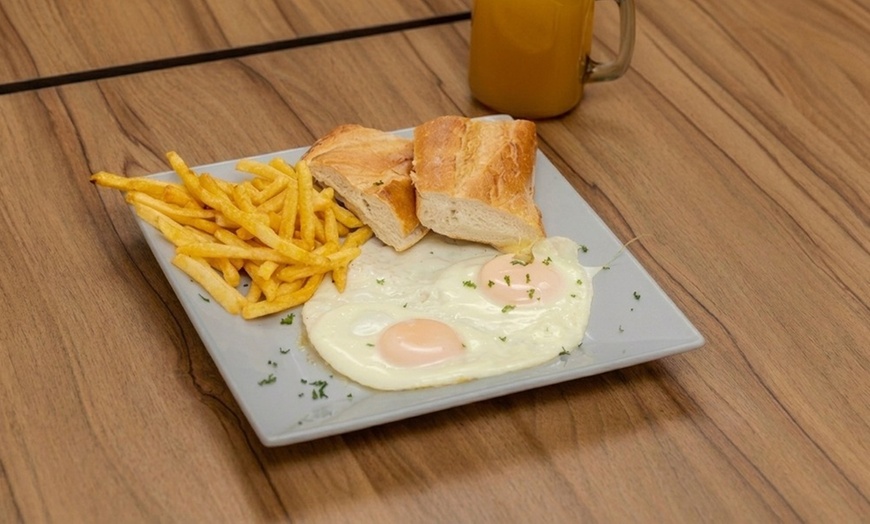 Image 3: Argentinian and Uruguayan Breakfast Experiences