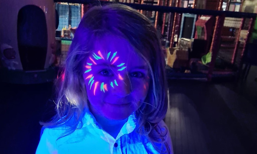 Image 2: Space World Fun for 1 Adult upto 3 Children (3+) on Hocus Pocus UV Disco