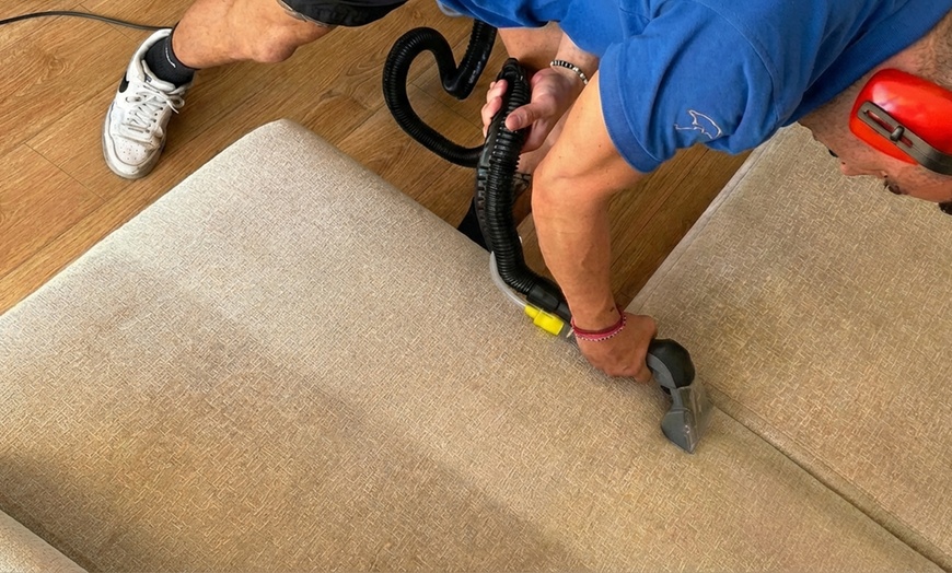 Image 2:  Limpieza tapicería de sofás y colchones a domicilio