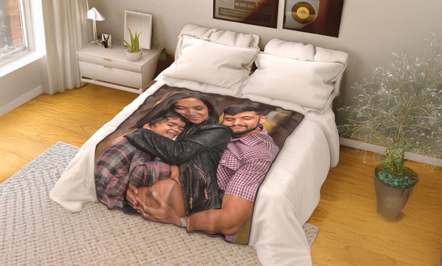 Image 14: Custom Photo Blankets