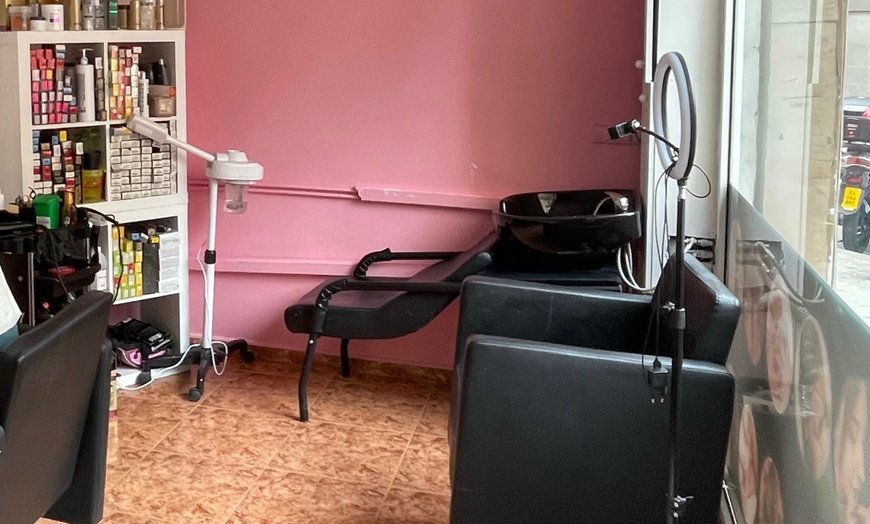 Image 6: Manicura, pedicura y manipedicura con esmaltado en varias sesiones