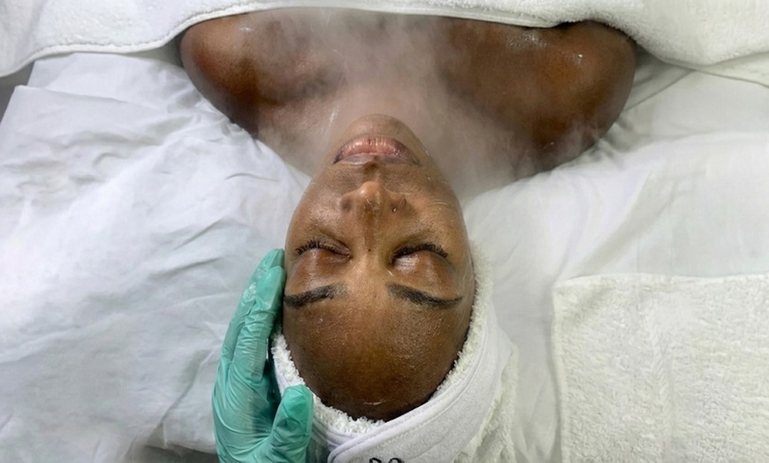 Image 3: Glow Your Skin with 1, 2, or 3 45 Minute Glow Facial Session Package