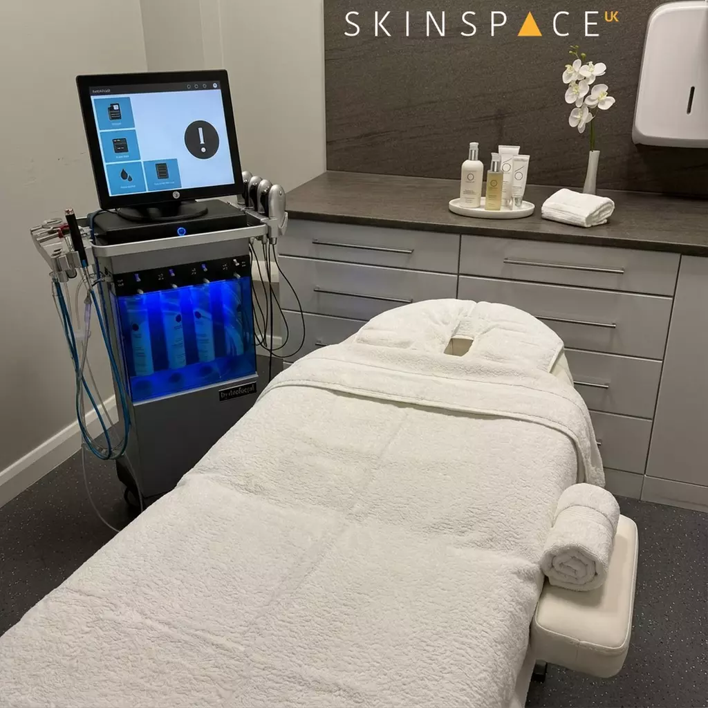 Refresh your skin with a Signature Hydrafacial at SkinSpaceUK