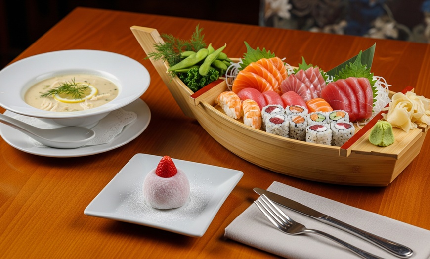 Image 3: 3-Gänge-Sushi-Menü mit Raw Platte, Vorspeise und Nachtisch nach Wahl