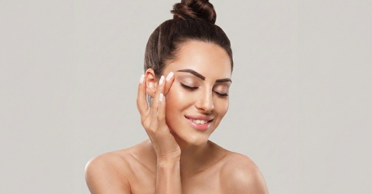 Sesiones faciales de radiofrecuencia o mesoterapia virtual con vitamina C en A Coruña