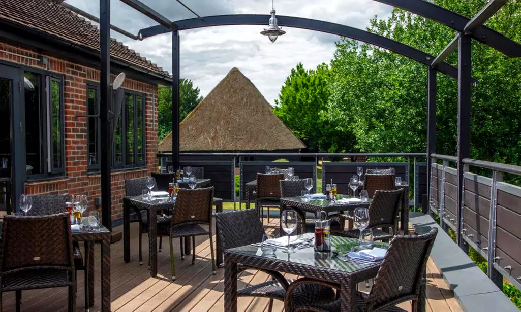 Winchester, Hampshire: Spa Stay with Breakfast, Dinner & Spa Treatment