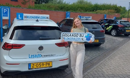 10 rijlessen van 60 minuten incl. praktijkexamen voor 1 persoon - De rijonderwijzers