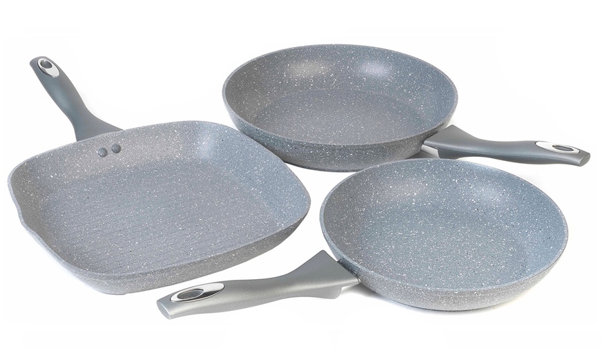 Image 3: Salter Frying Pan Set with Spatula