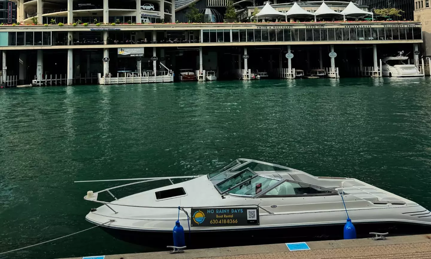 Private 40-Foot Yacht Rental for 2, 3, or 4 Hours for Up to 12 People 