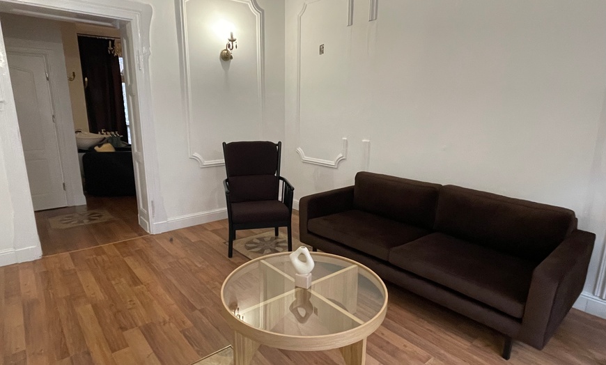 Image 6: Strzyżenie męski i damskie, regeneracja włosów lub koloryzacja