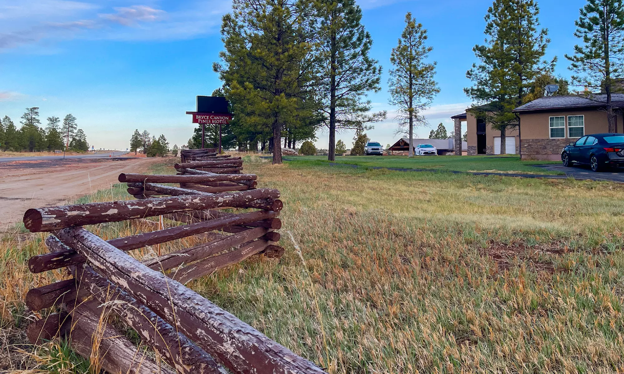 Stay with Home-Style Dining & Pool Access at Bryce Canyon Pines Lodge in Utah
