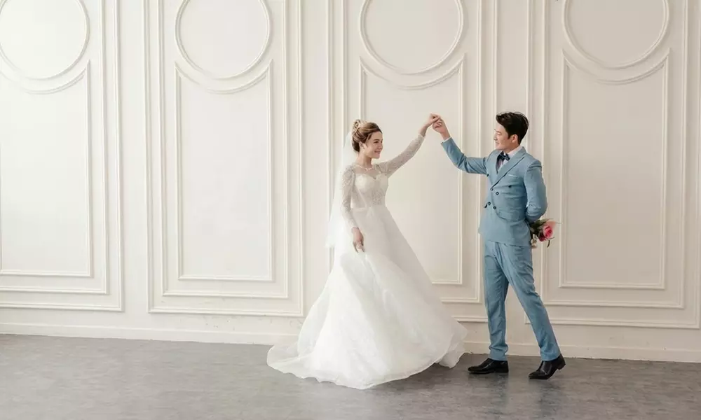 Engage with One Group Class Drop-In, Four or Eight Group Classes