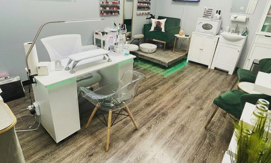 Image 4: Treat Yourself to One Classic or Gel Manicure or/and Pedicure Sessions