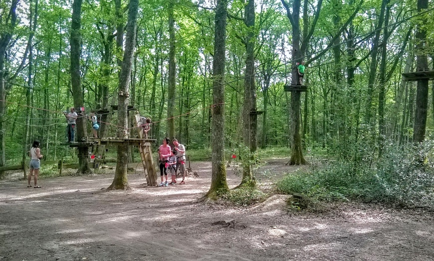 Image 3: Accrobranche ou séance de 2 heures de tir à l'arc avec AB loisirs