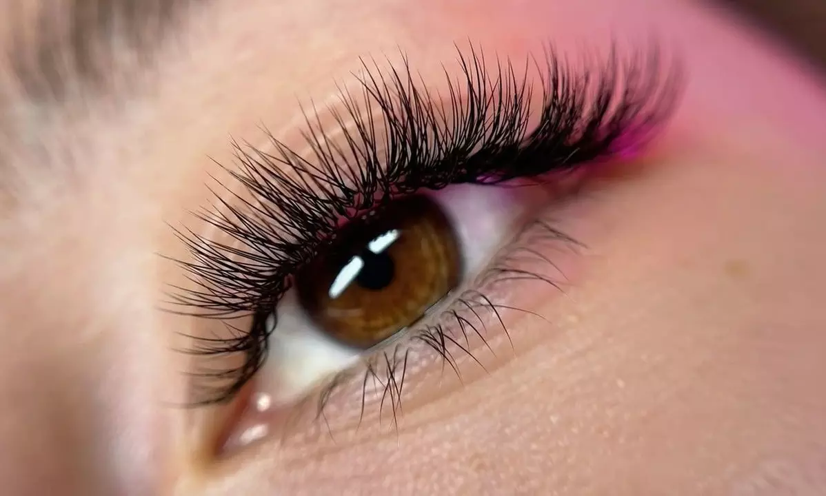 Get Classic or Volume (3D/6D) Lash Extensions w/ Optional 2 Week Fill