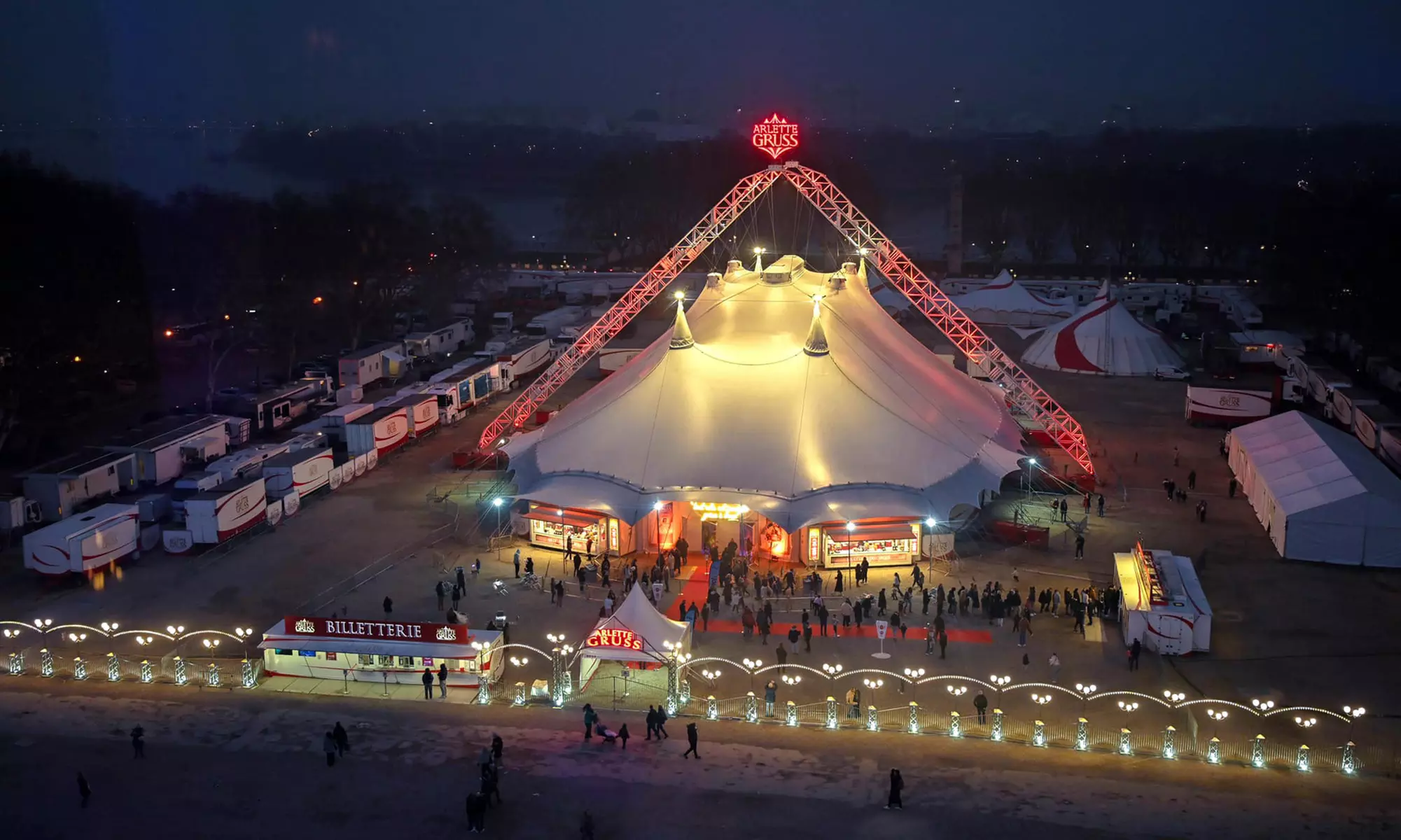 Le nouveau spectacle "Parenthèse" du Cirque Arlette Gruss à Rouen