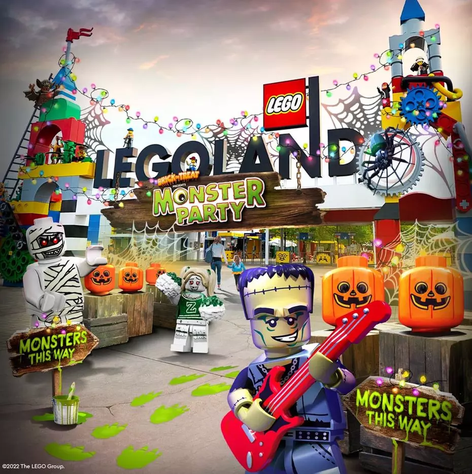 Steps from LEGOLAND with fun themed rooms & early park entry