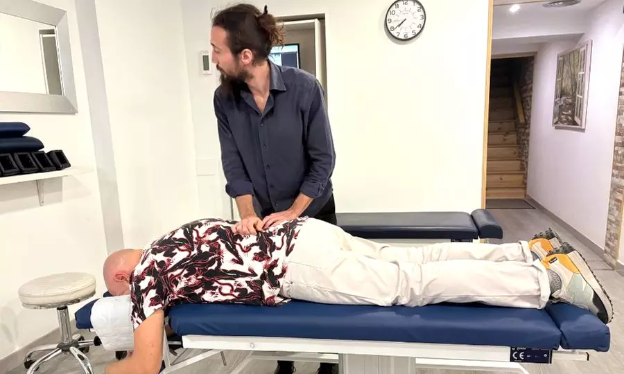 Examen postural digital, termografía, chequeo quiropráctico y 1 ajuste