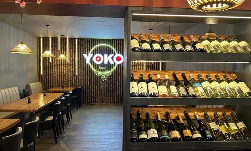 Image 5: Sushiplatte: Brücke für Zwei oder Segelschiff für 4 bis 6 Personen