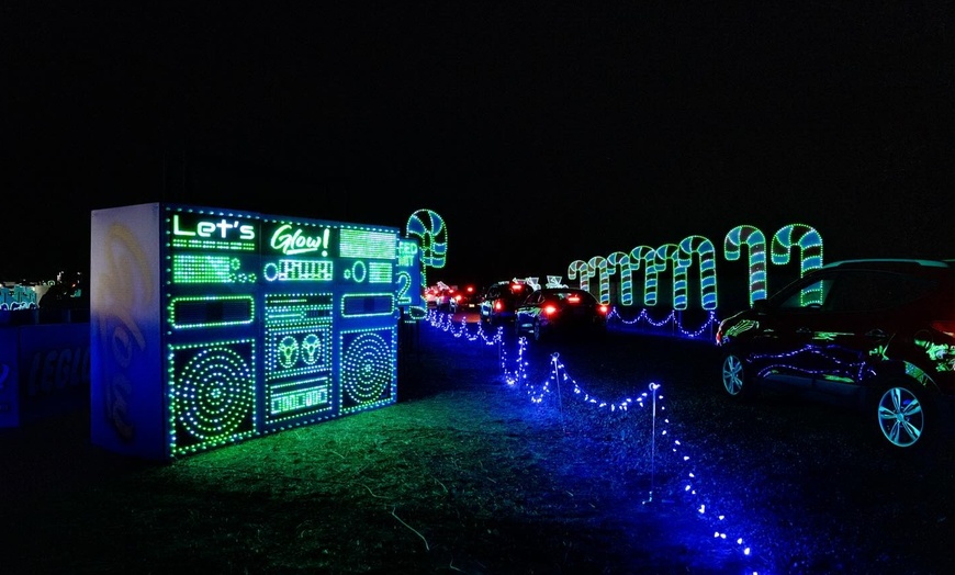 Image 4: Glow! Presents Tinsel Turnpike Drive-Thru Holiday Lights