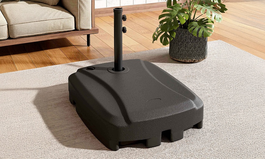 Image 7: Rotatable Solar Lighting Cantilever Parasol 