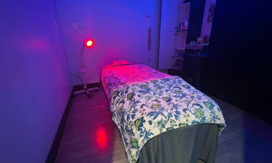 Image 6: Relax with Professional 60/90/120-minute Combination Massage Sessions