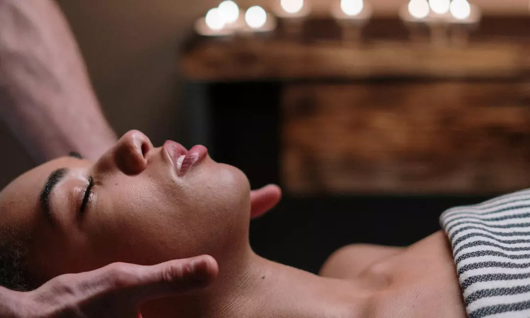 90-Minute Manual Lymphatic Drainage or Relaxation Swedish Massage