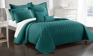 Nine-Piece Interlaced Vine Comforter Set 